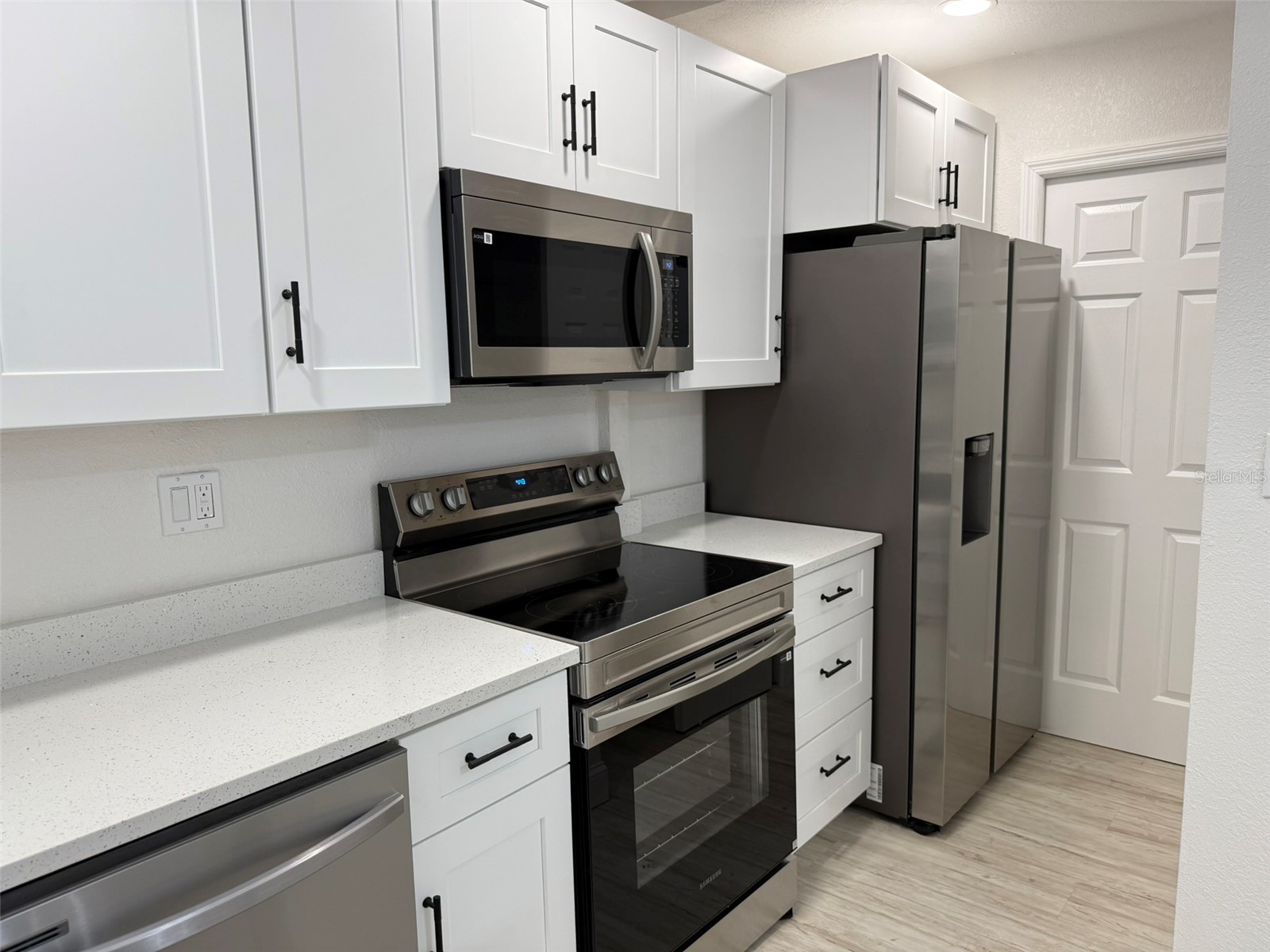 2413 18th Avenue N Saint Petersburg FL 33713 TB8506392 image5