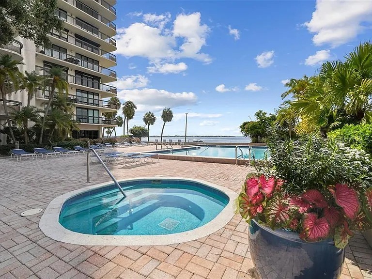 2413 Bayshore Boulevard #1805 Tampa FL 33629 TB8423594 image38