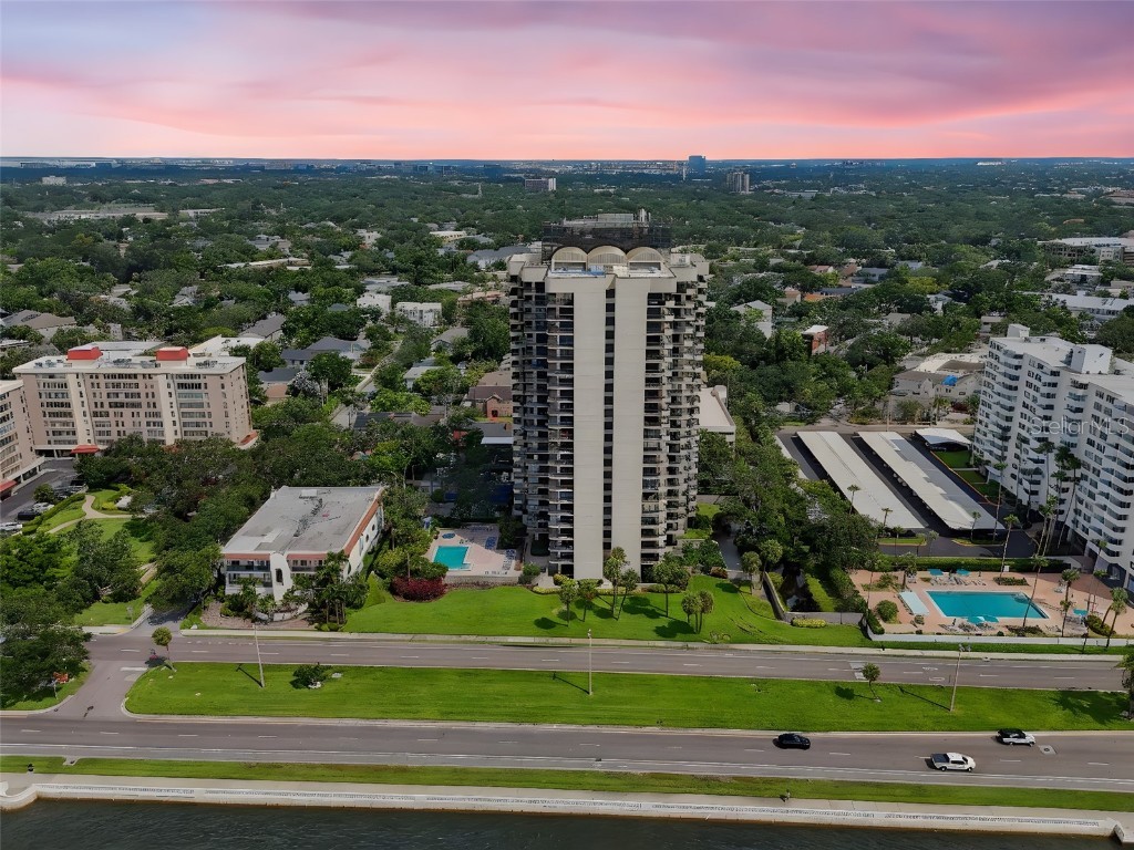 2413 Bayshore Boulevard #703 Tampa FL 33629 TB8410361 image1