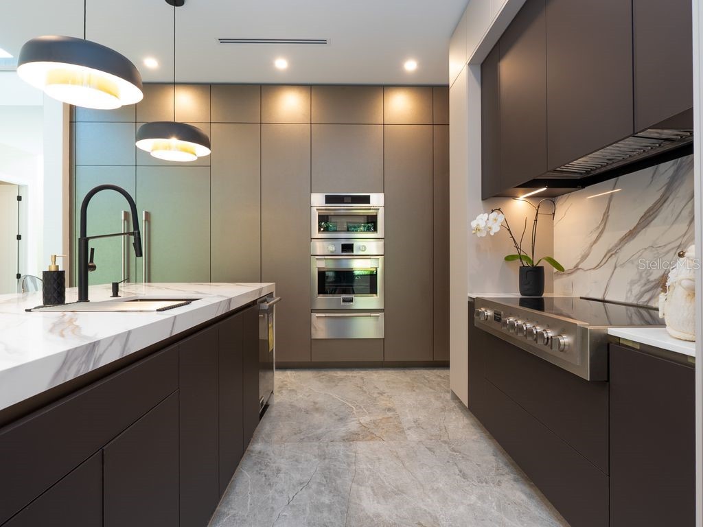 2413 Clematis Street Sarasota FL 34239 N6141220 image13