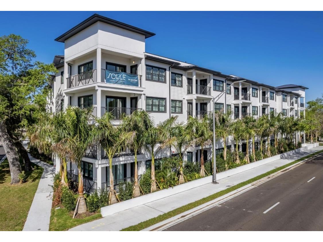 2413 N Tamiami Trail #401 Sarasota FL 34234 A4589746 image1