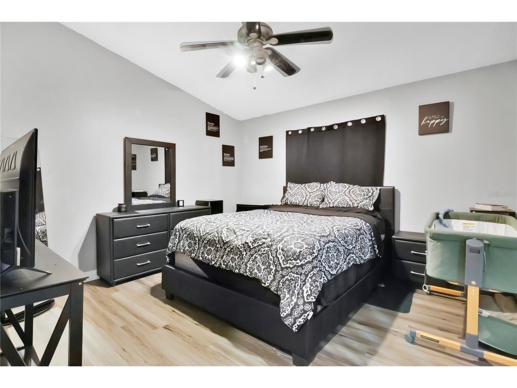 2413 Radnor Avenue Orlando FL 32826 O6405112 image12