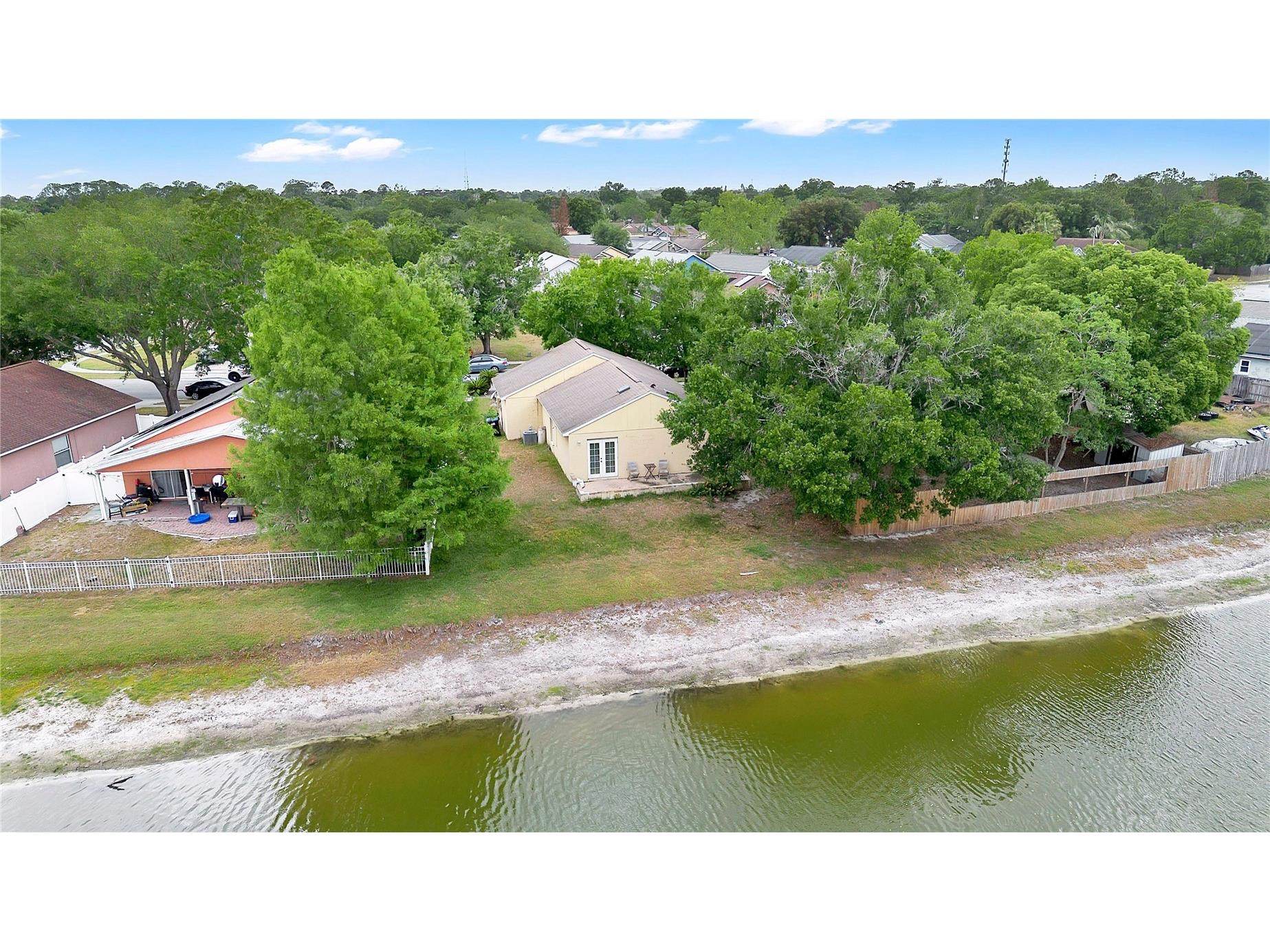 2413 Radnor Avenue Orlando FL 32826 O6405112 image28
