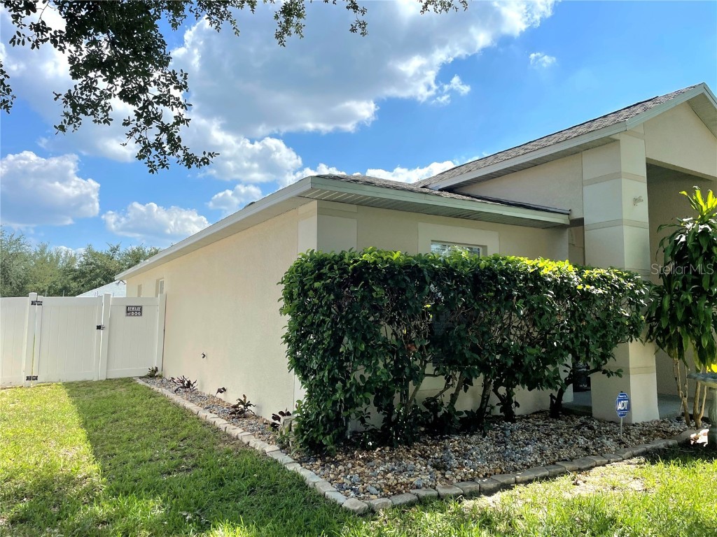 2413 Sandridge Circle Eustis FL 32726 O6287350 image3
