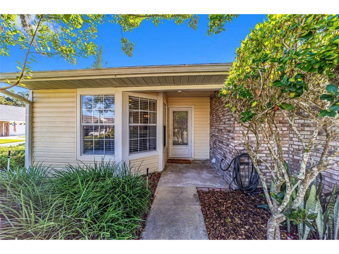 2413 SE 20th Circle Ocala FL 34471 OM665580 image1