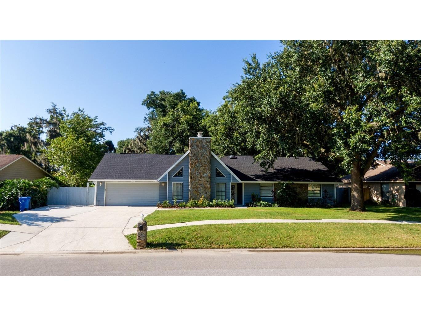 2413 Stonehill Avenue Valrico FL 33594 T3549656 image1