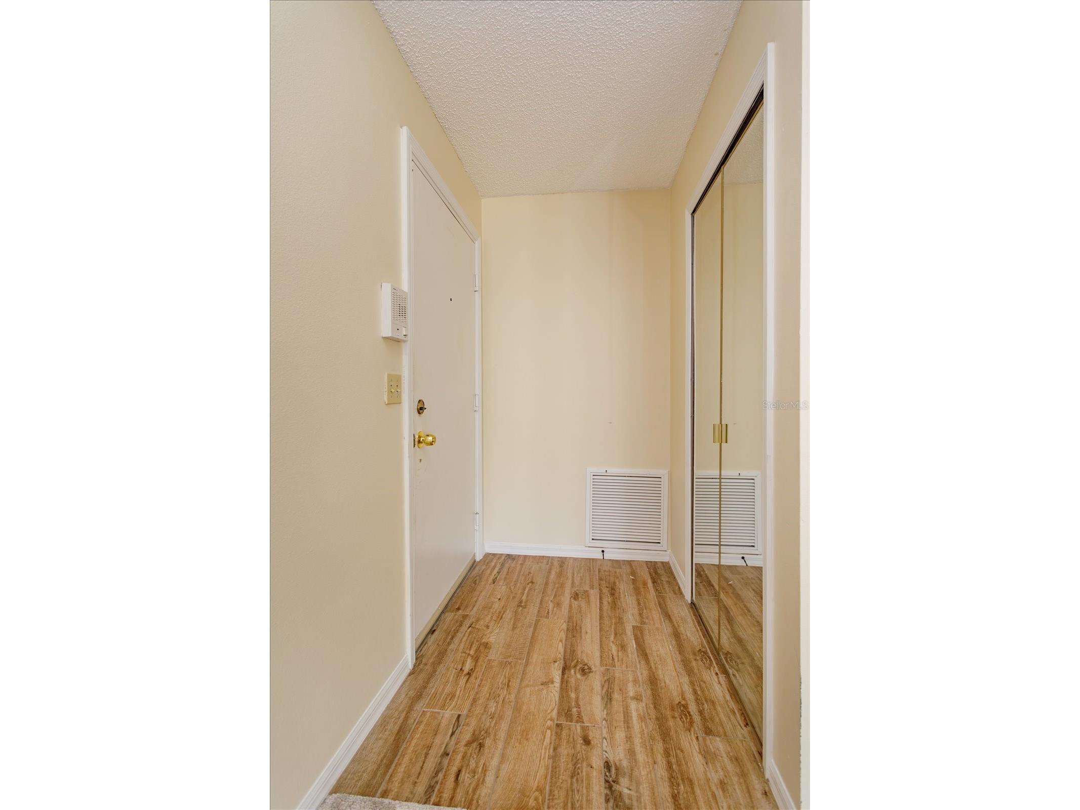 2413 Tack Room Lane #3 Orlando FL 32812 O6390014 image3