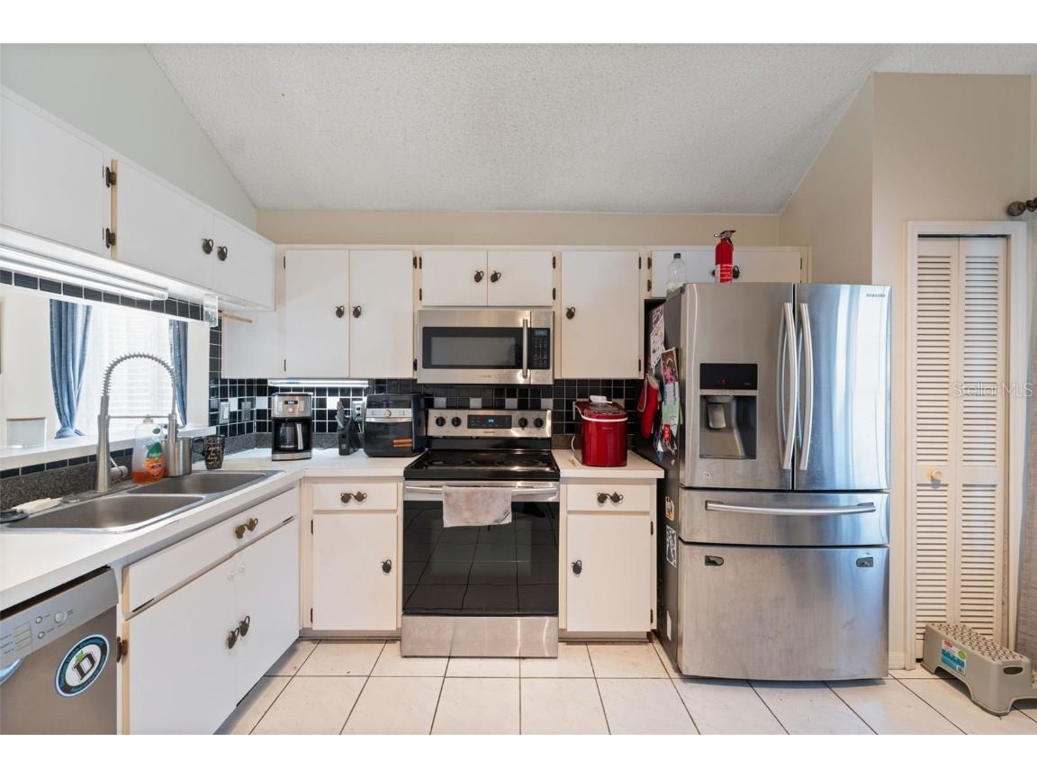 24138 Twin Court Land O Lakes FL 34639 W7880273 image15