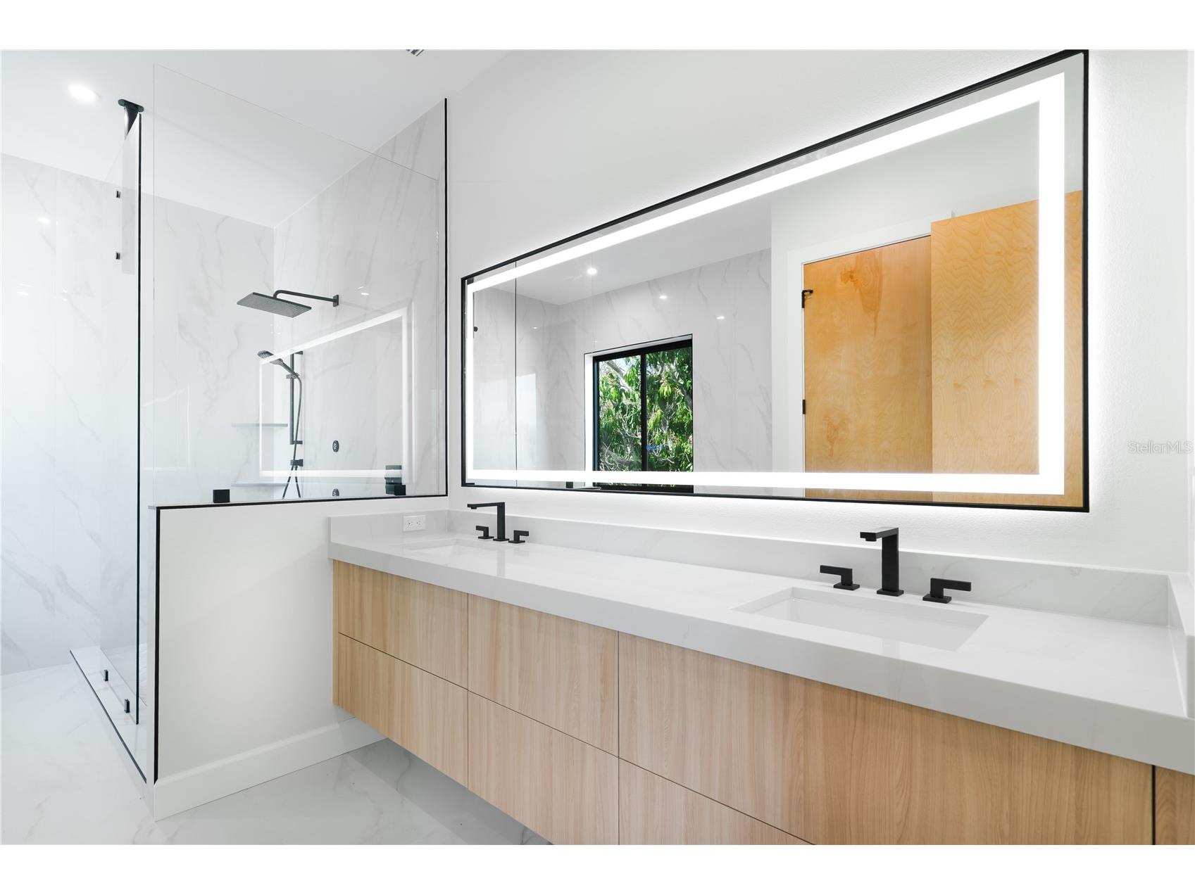 2414 Bayshore Road Nokomis FL 34275 - BLACKBURN BAY A4676619 image26