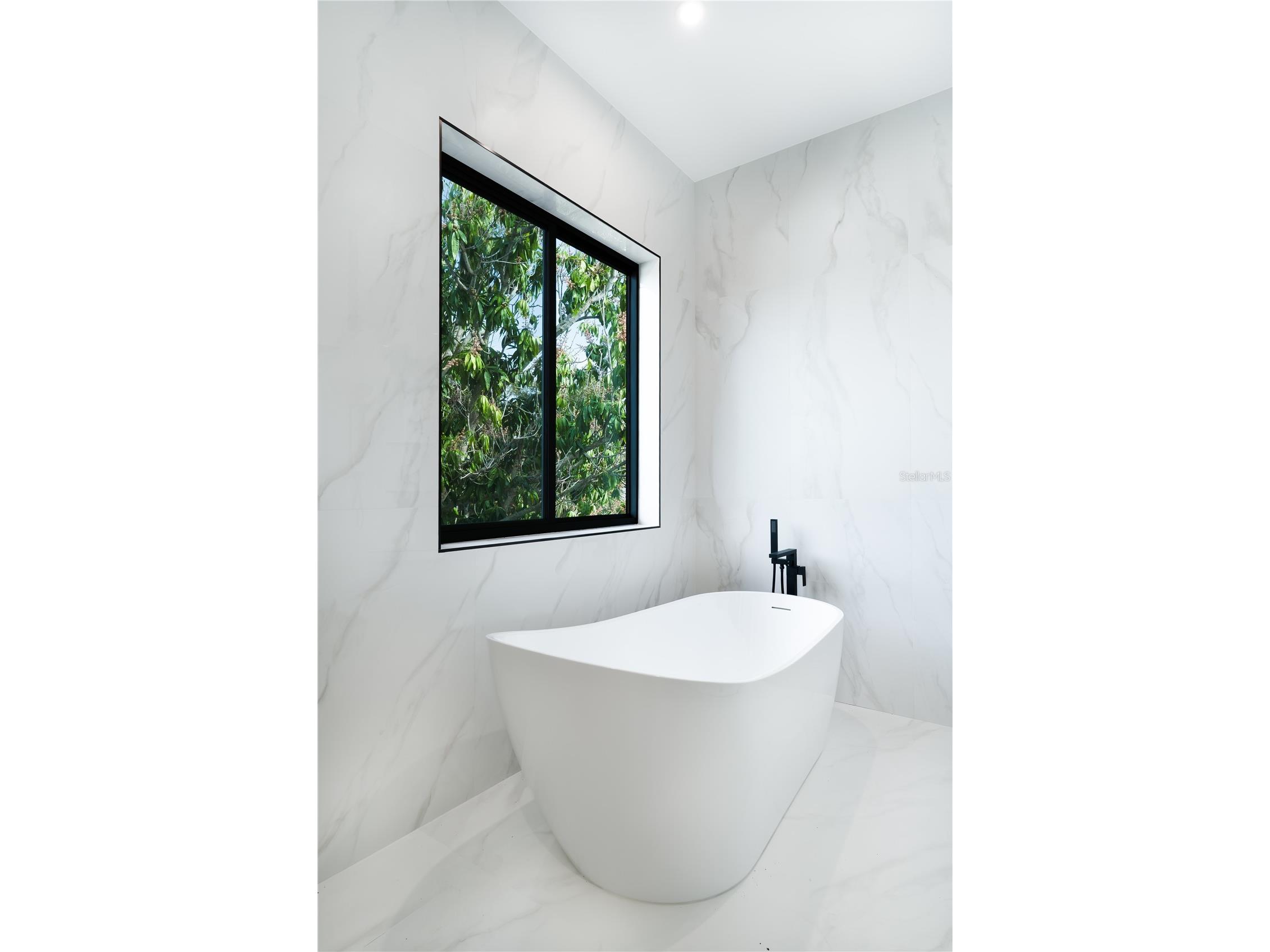 2414 Bayshore Road Nokomis FL 34275 - BLACKBURN BAY A4676619 image28