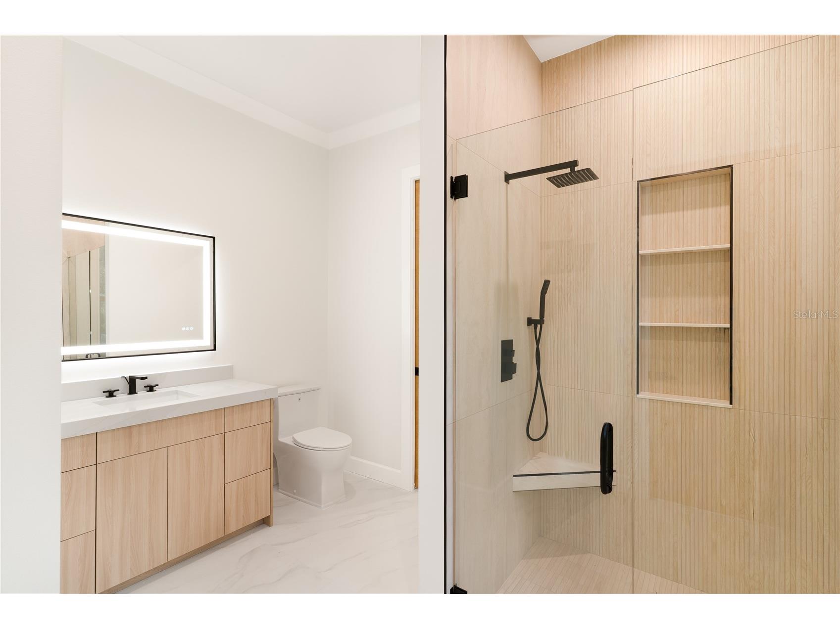 2414 Bayshore Road Nokomis FL 34275 - BLACKBURN BAY A4676619 image32