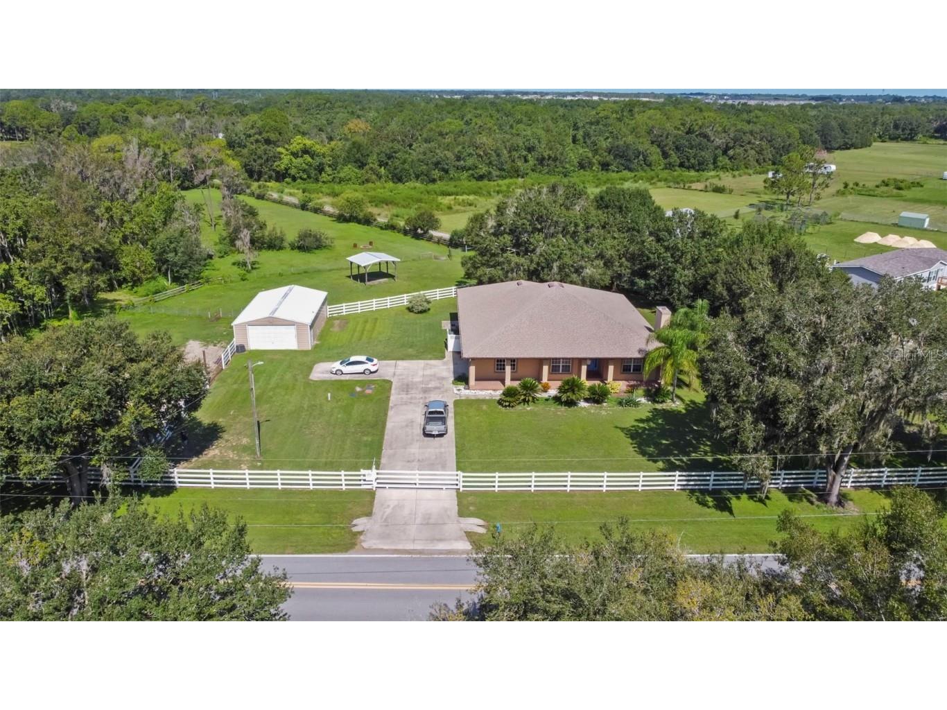 2414 Gerber Dairy Road Winter Haven FL 33880 TB8424289 image1