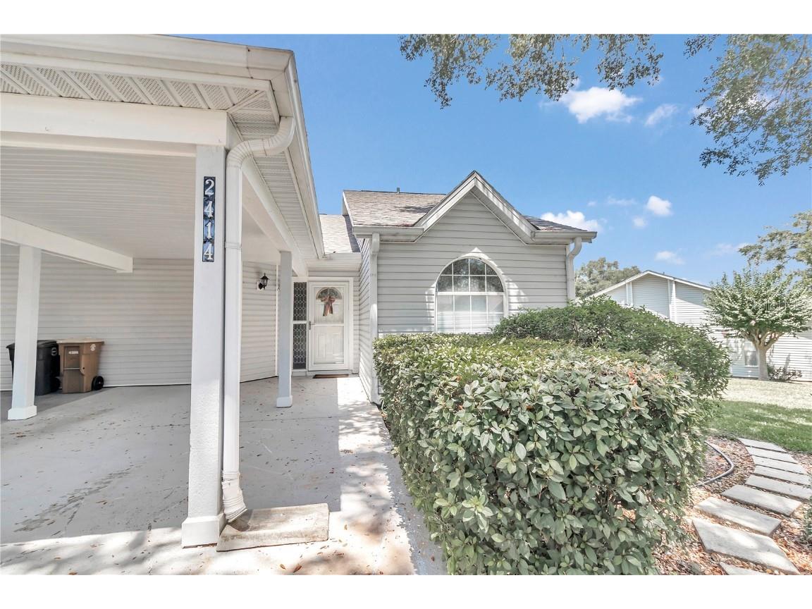 2414 SE 18th Circle Ocala FL 34471 OM679850 image1