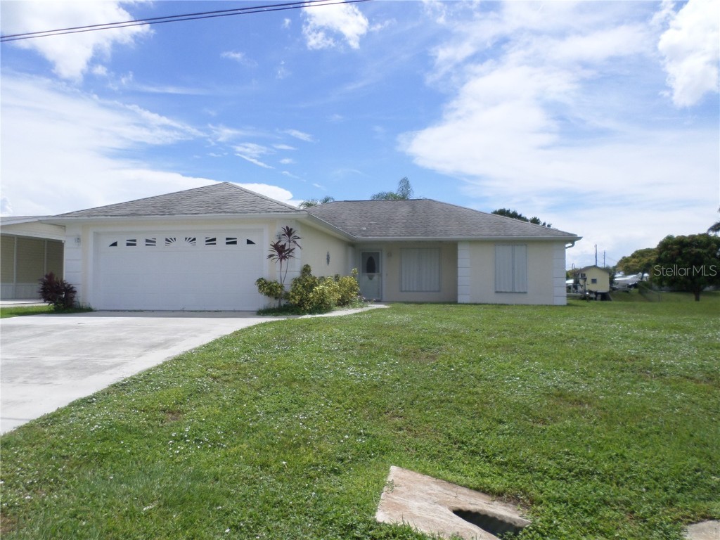 2414 SE Se34th Lane Okeechobee FL 34974 - CANAL THAT LEADS TO LAKE OKEE OK221961 image1