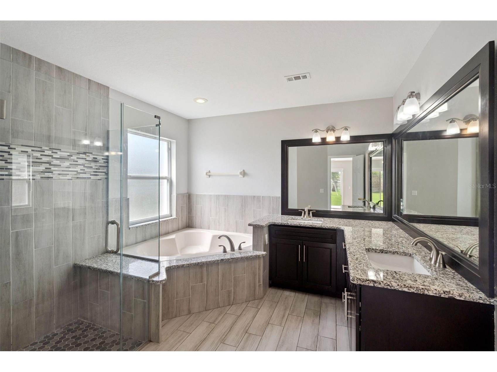 2414 Serenity Bend Kissimmee FL 34758 O6394142 image14