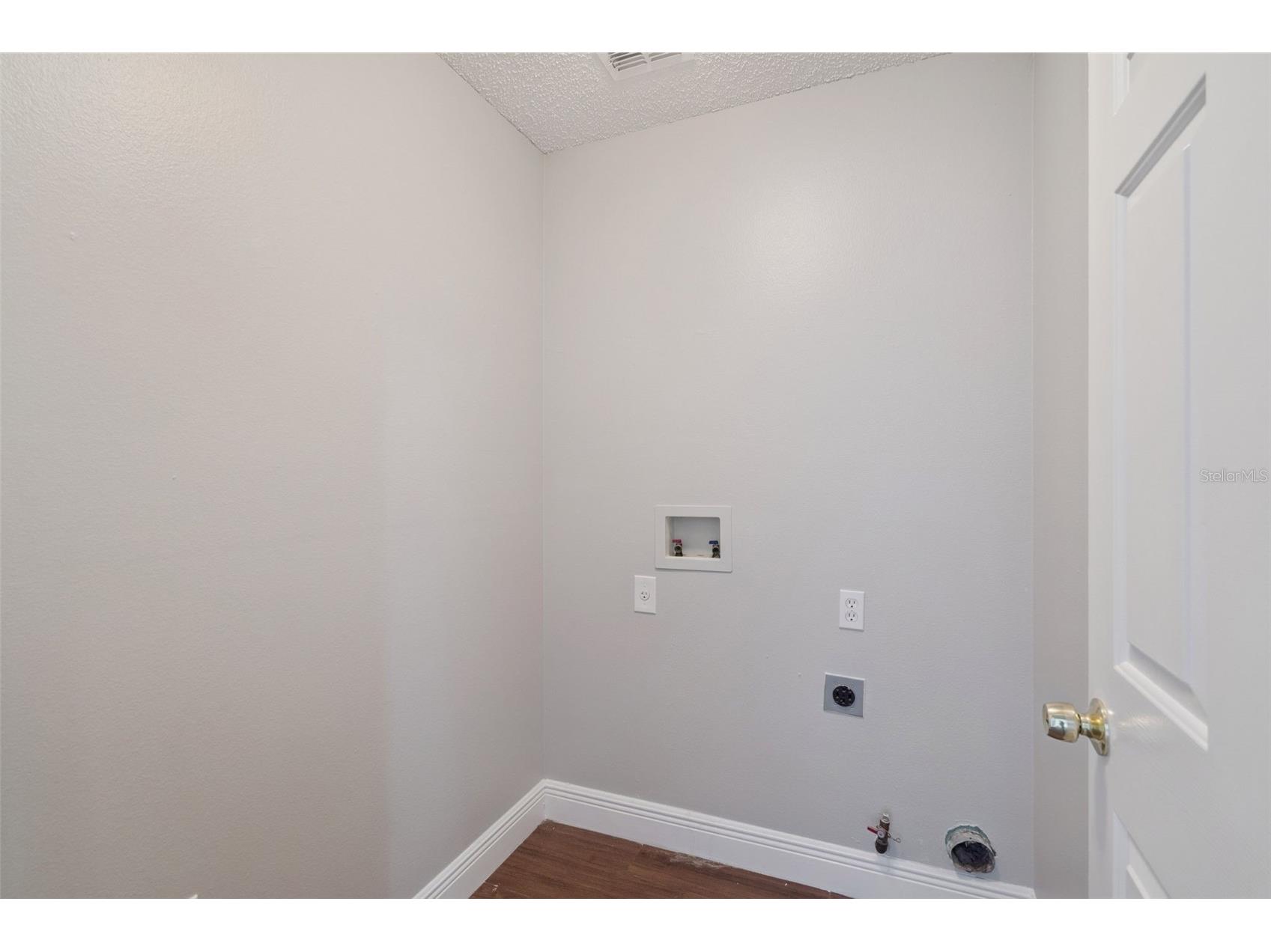 2414 Serenity Bend Kissimmee FL 34758 O6394142 image19