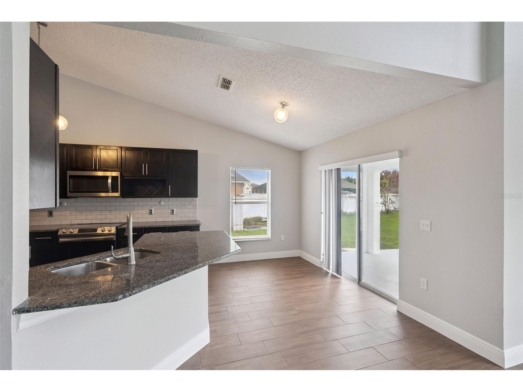 2414 Serenity Bend Kissimmee FL 34758 O6394142 image7