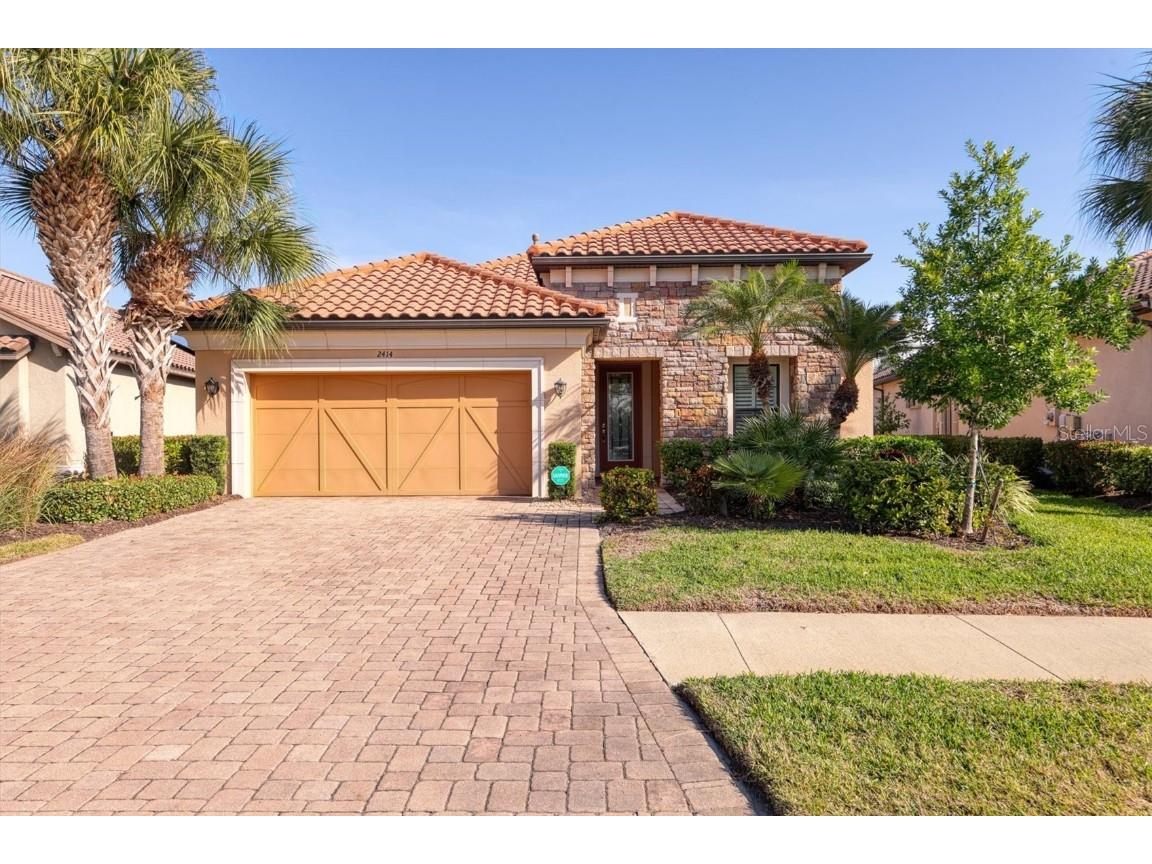 2414 Vaccaro Drive Sarasota FL 34231 A4677299 image1