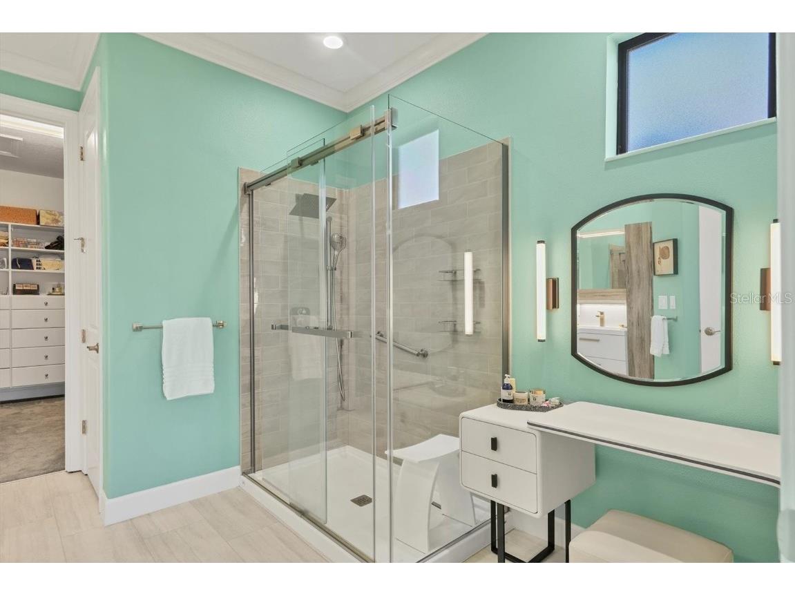 2414 Vaccaro Drive Sarasota FL 34231 A4677299 image18