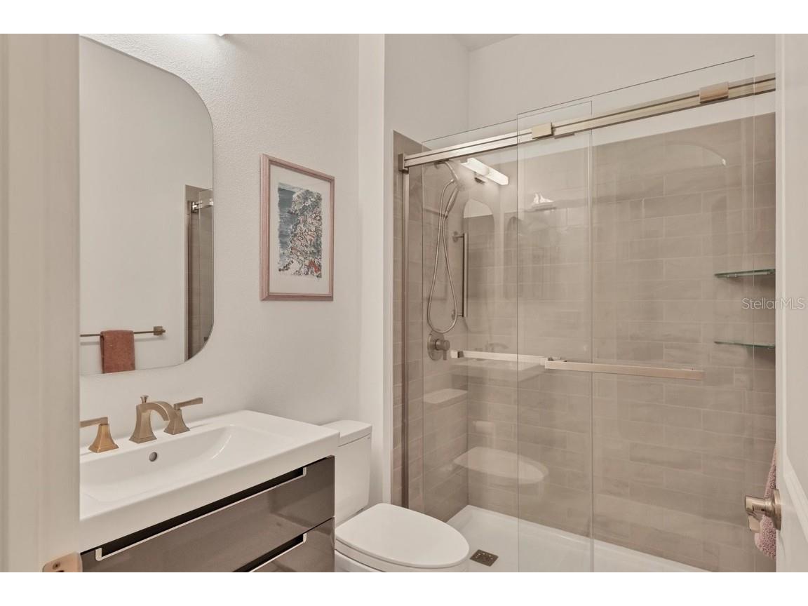 2414 Vaccaro Drive Sarasota FL 34231 A4677299 image21