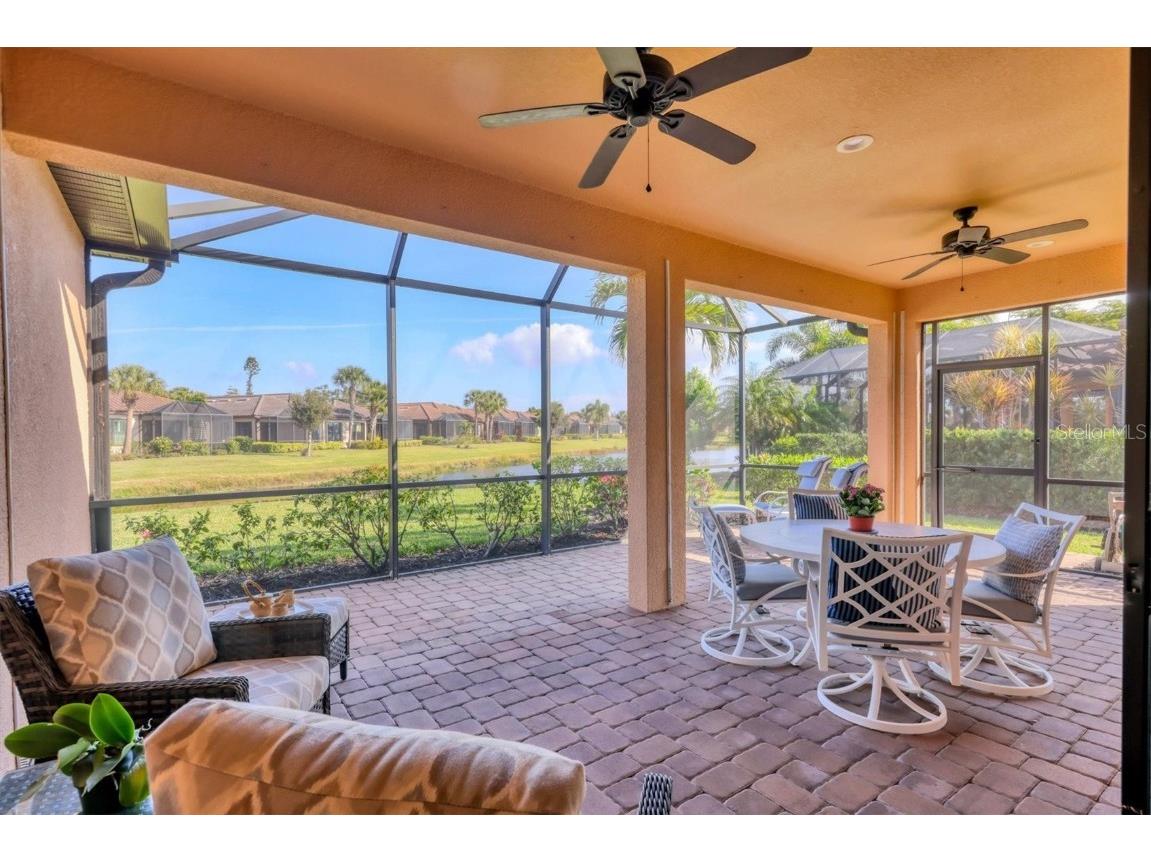 2414 Vaccaro Drive Sarasota FL 34231 A4677299 image26