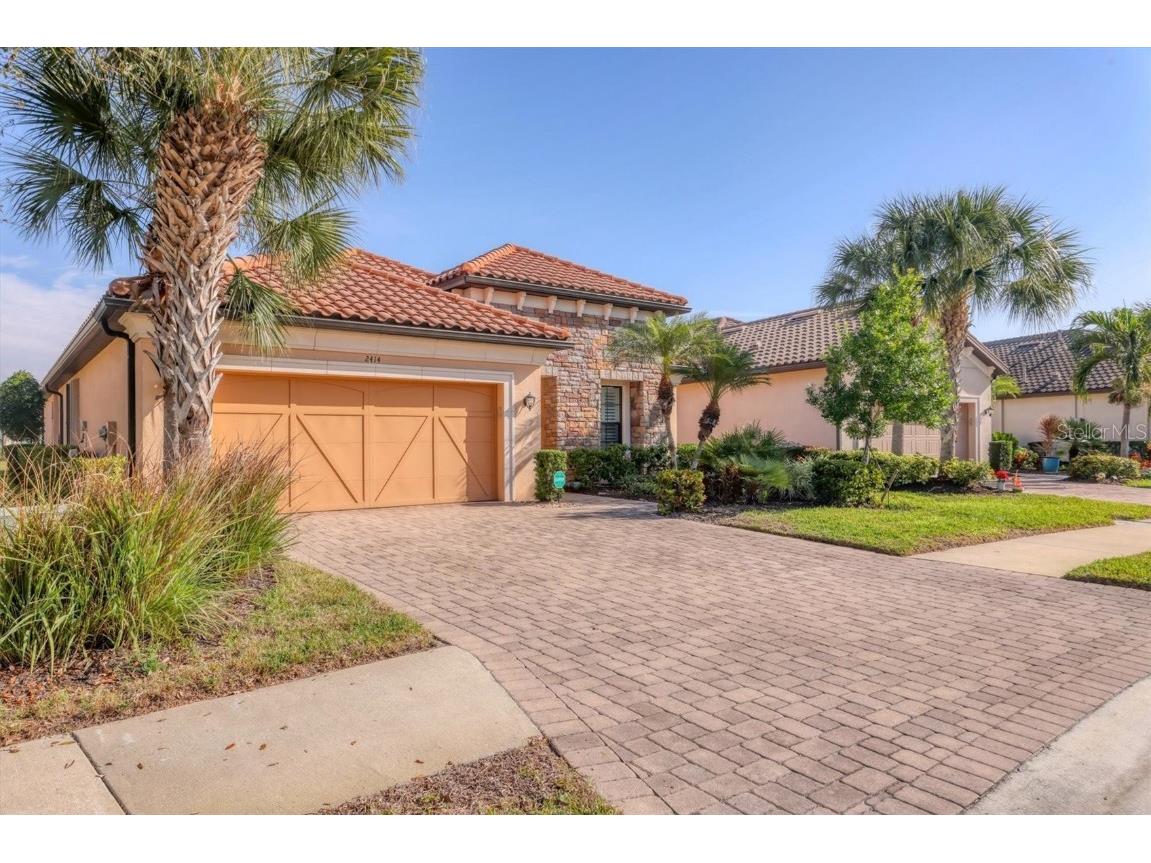 2414 Vaccaro Drive Sarasota FL 34231 A4677299 image4