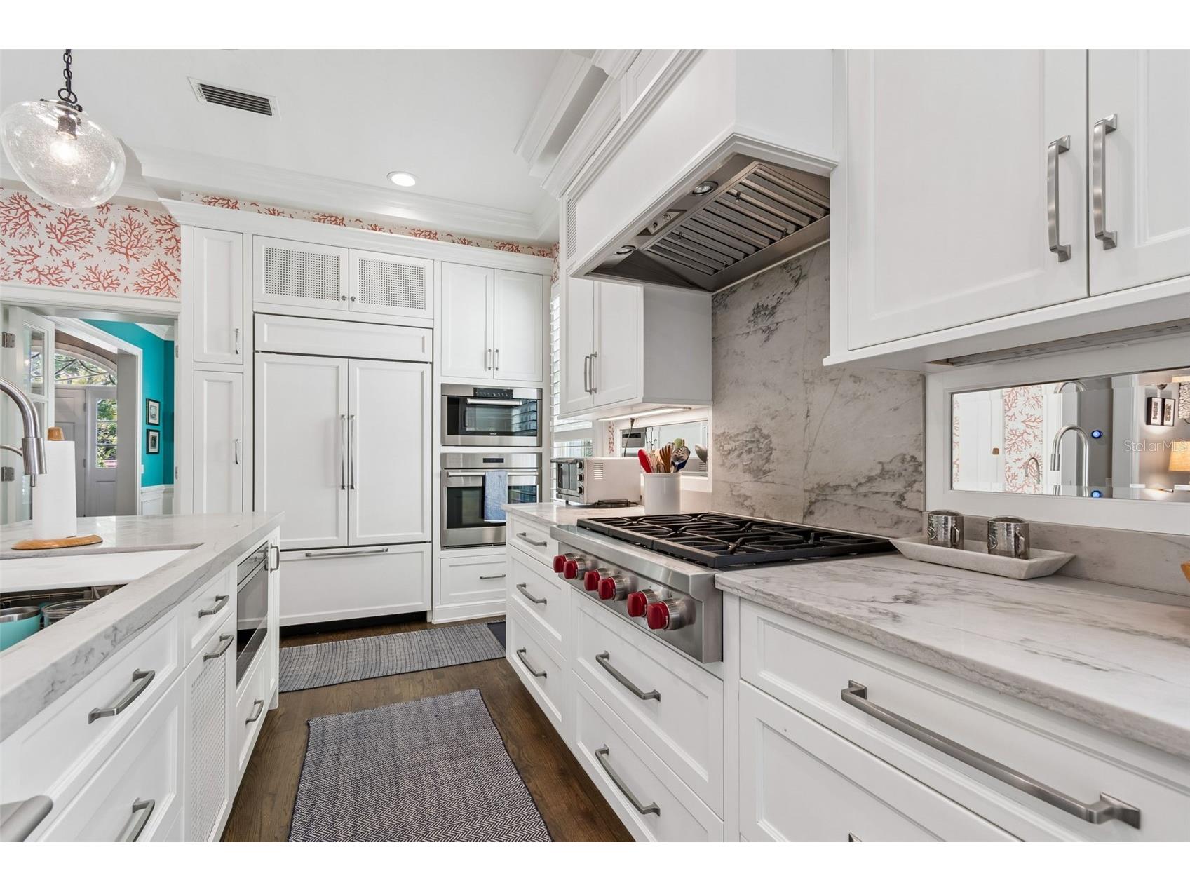 2414 W Country Club Avenue Tampa FL 33611 TB8528818 image17