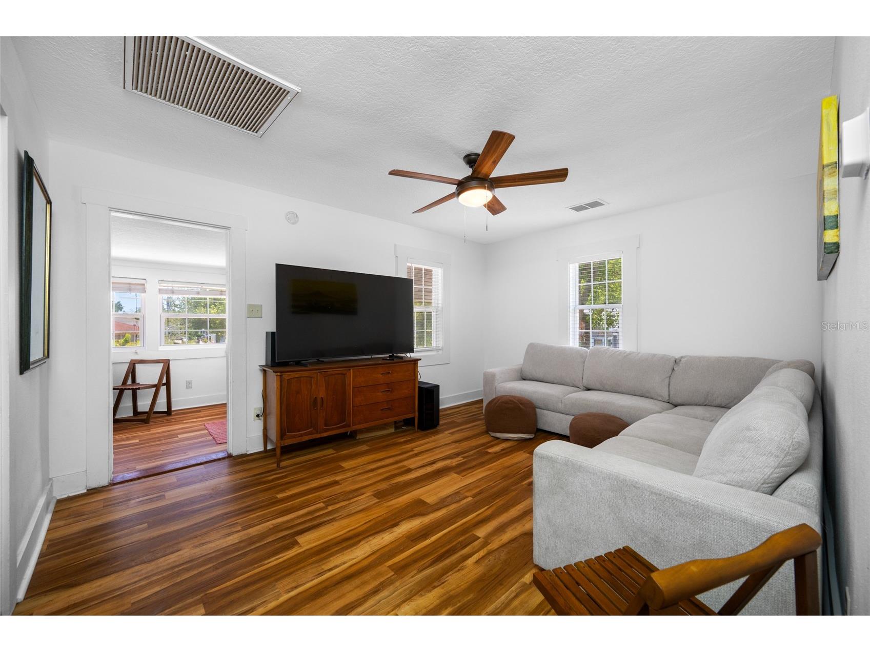 2415 11th Street N Saint Petersburg FL 33704 TB8511726 image42