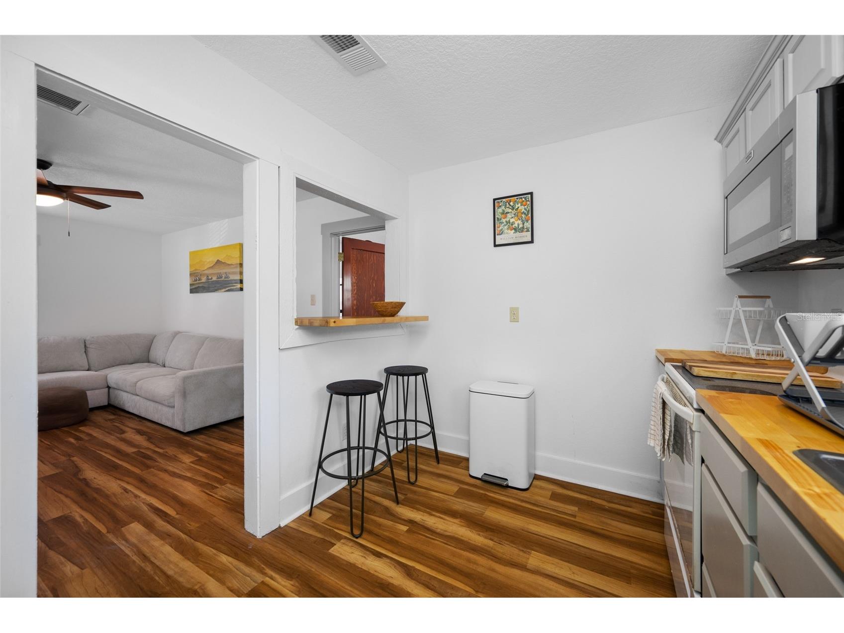2415 11th Street N Saint Petersburg FL 33704 TB8511726 image47