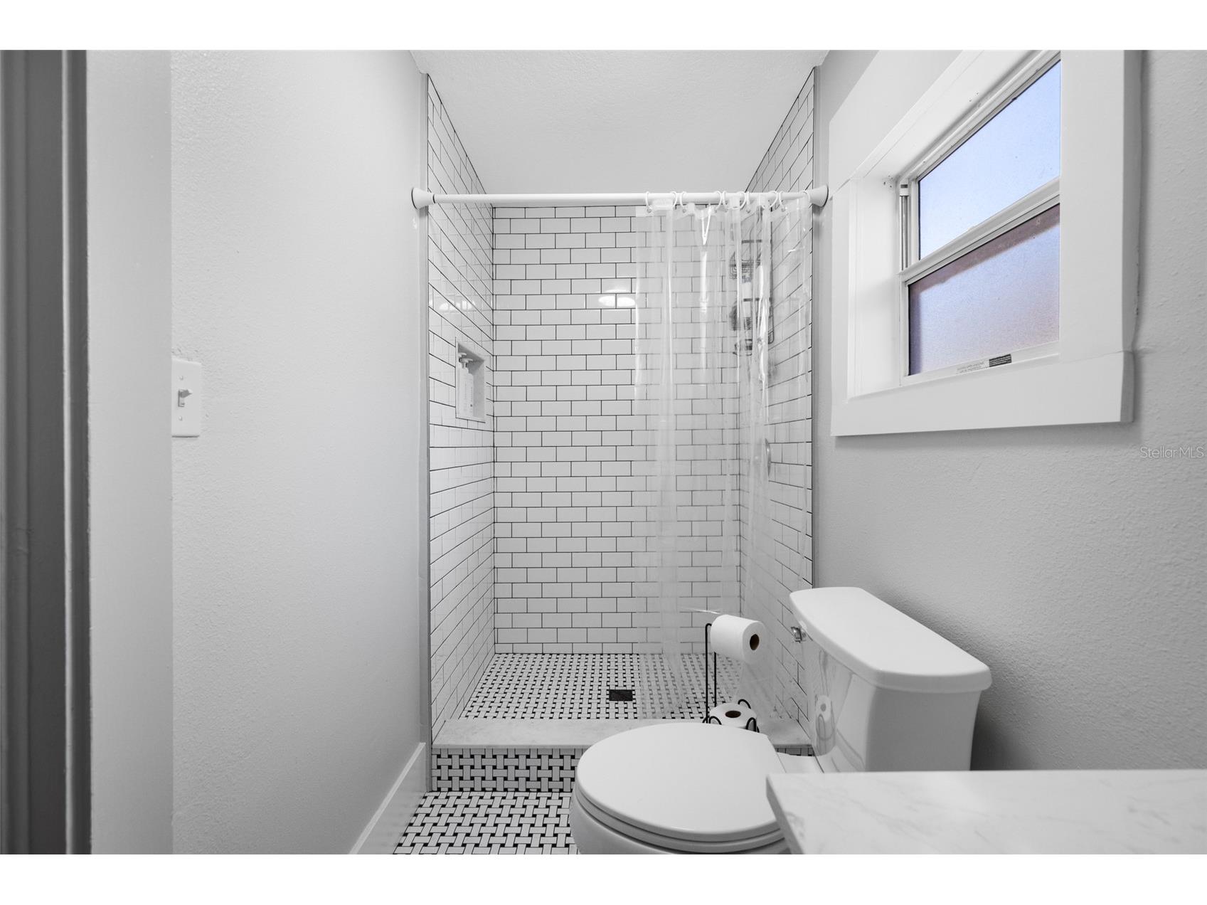 2415 11th Street N Saint Petersburg FL 33704 TB8511726 image53
