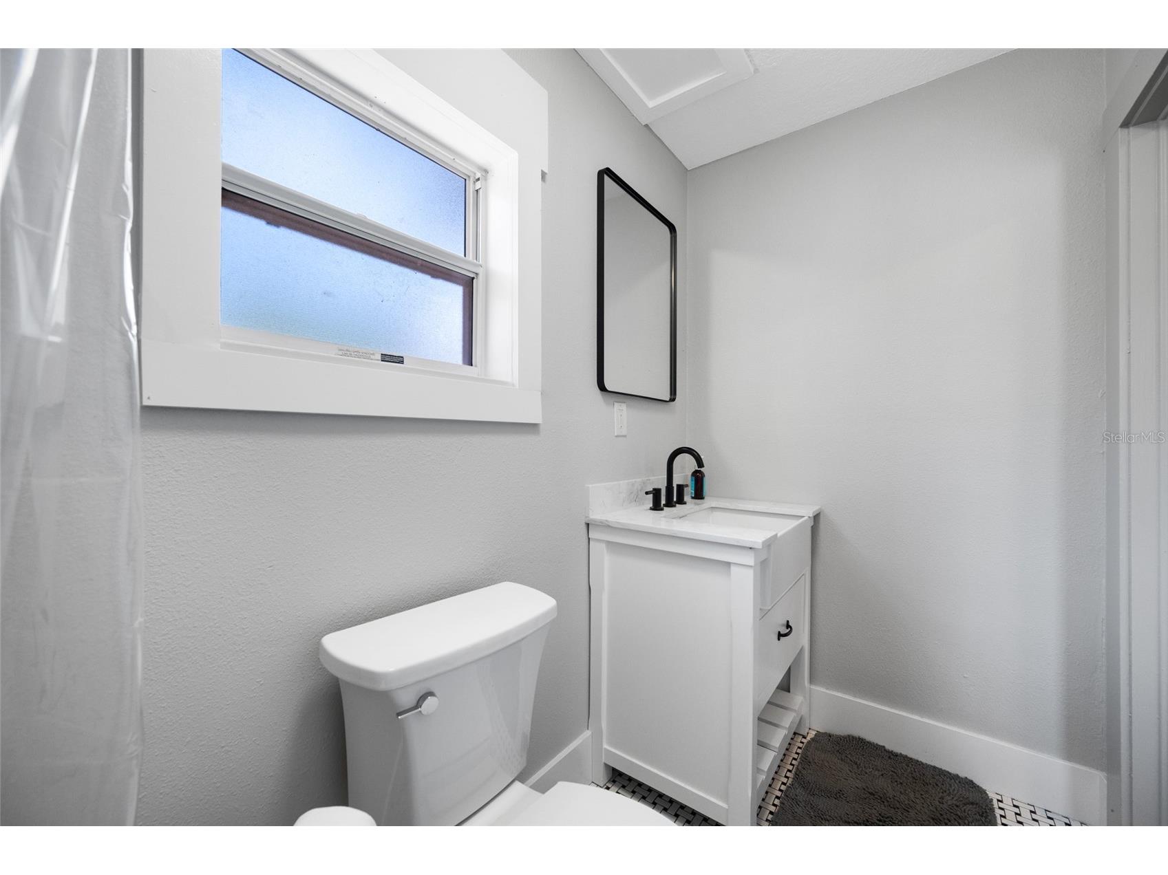 2415 11th Street N Saint Petersburg FL 33704 TB8511726 image54