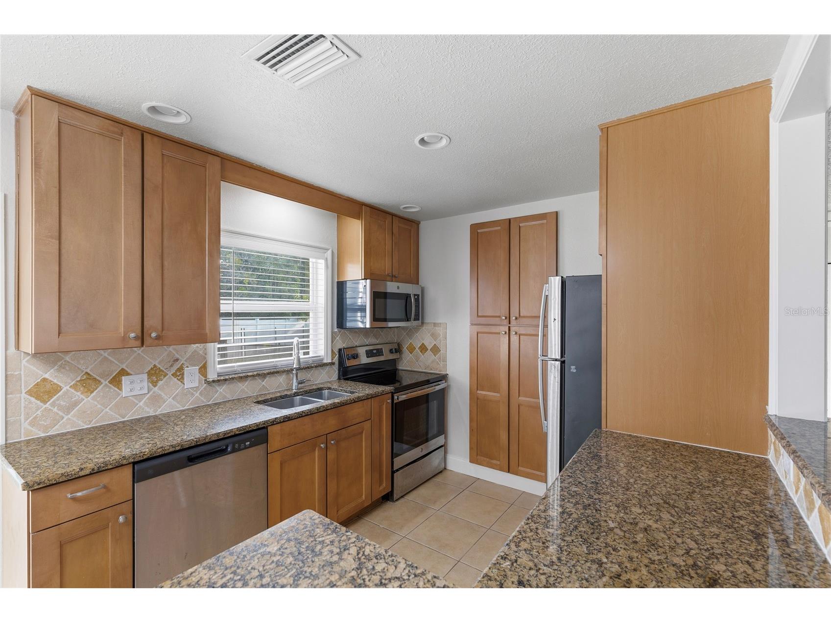 2415 15th Street W Palmetto FL 34221 TB8507292 image3
