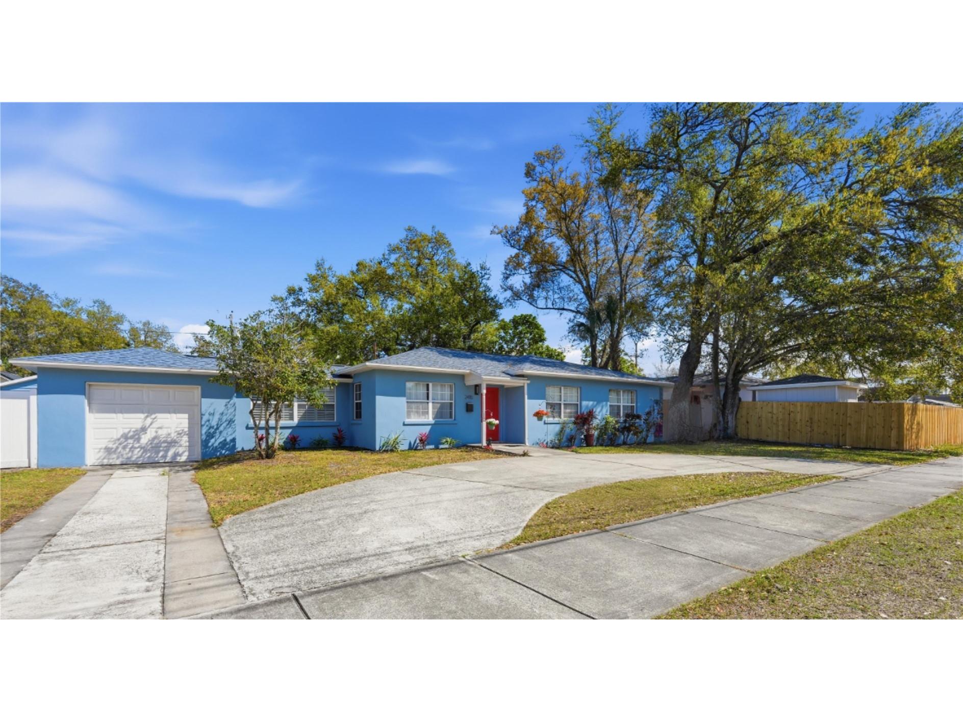 2415 16th Street N Saint Petersburg FL 33704 TB8479813 image2