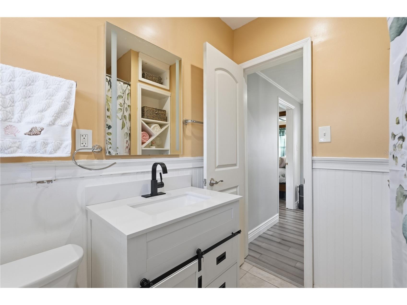 2415 16th Street N Saint Petersburg FL 33704 TB8479813 image21