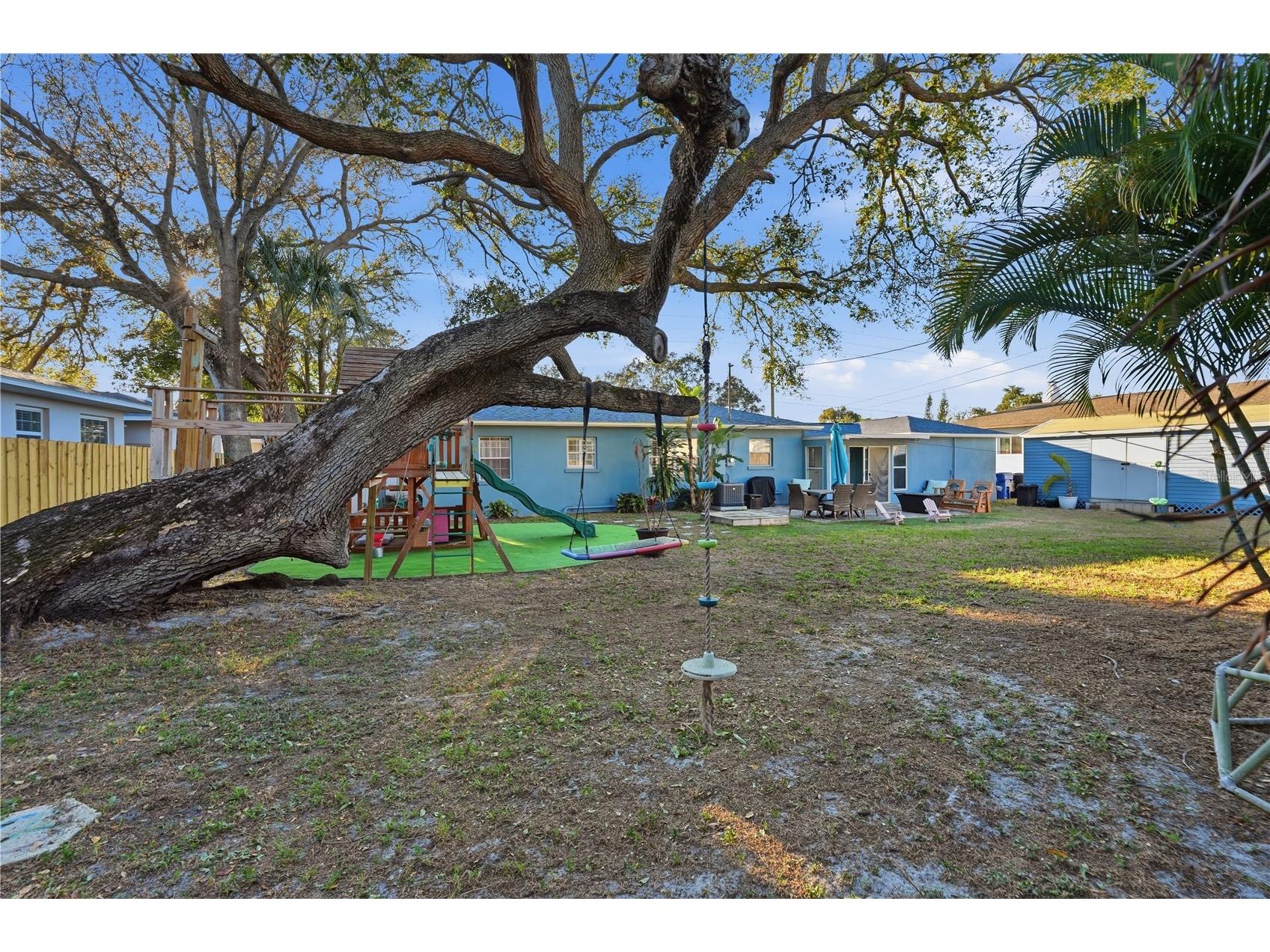 2415 16th Street N Saint Petersburg FL 33704 TB8479813 image29