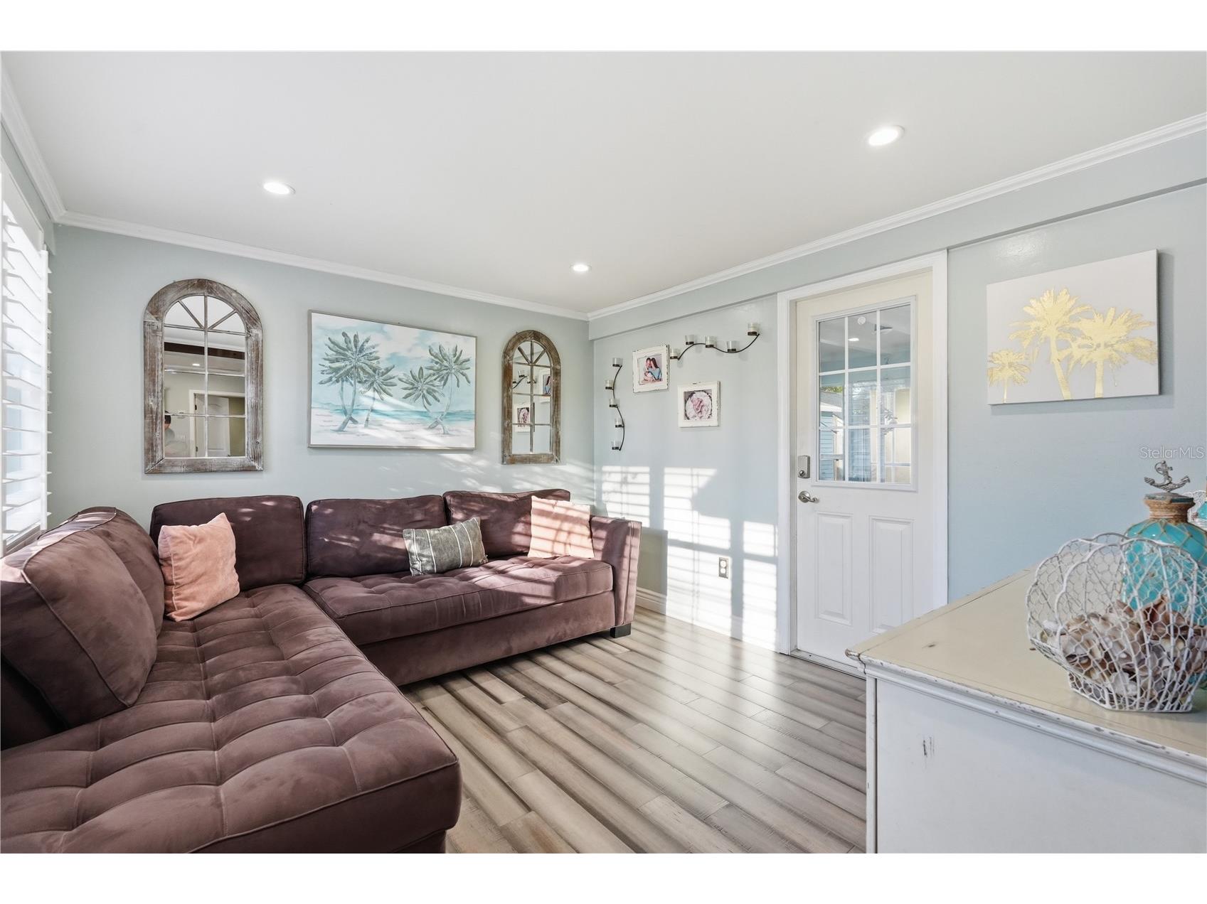 2415 16th Street N Saint Petersburg FL 33704 TB8479813 image9