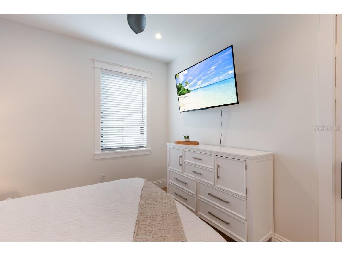 2415 Avenue B Bradenton Beach FL 34217 A4671881 image21