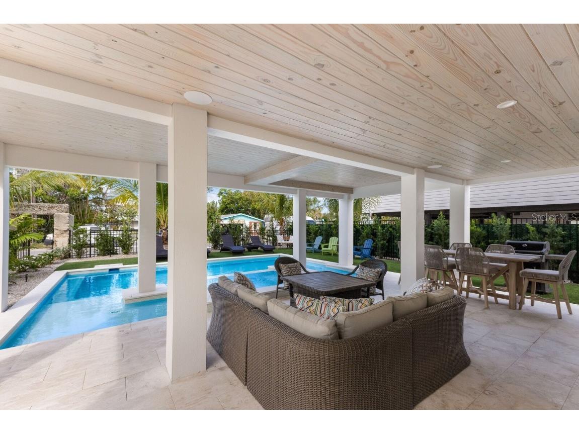 2415 Avenue B Bradenton Beach FL 34217 A4671881 image54