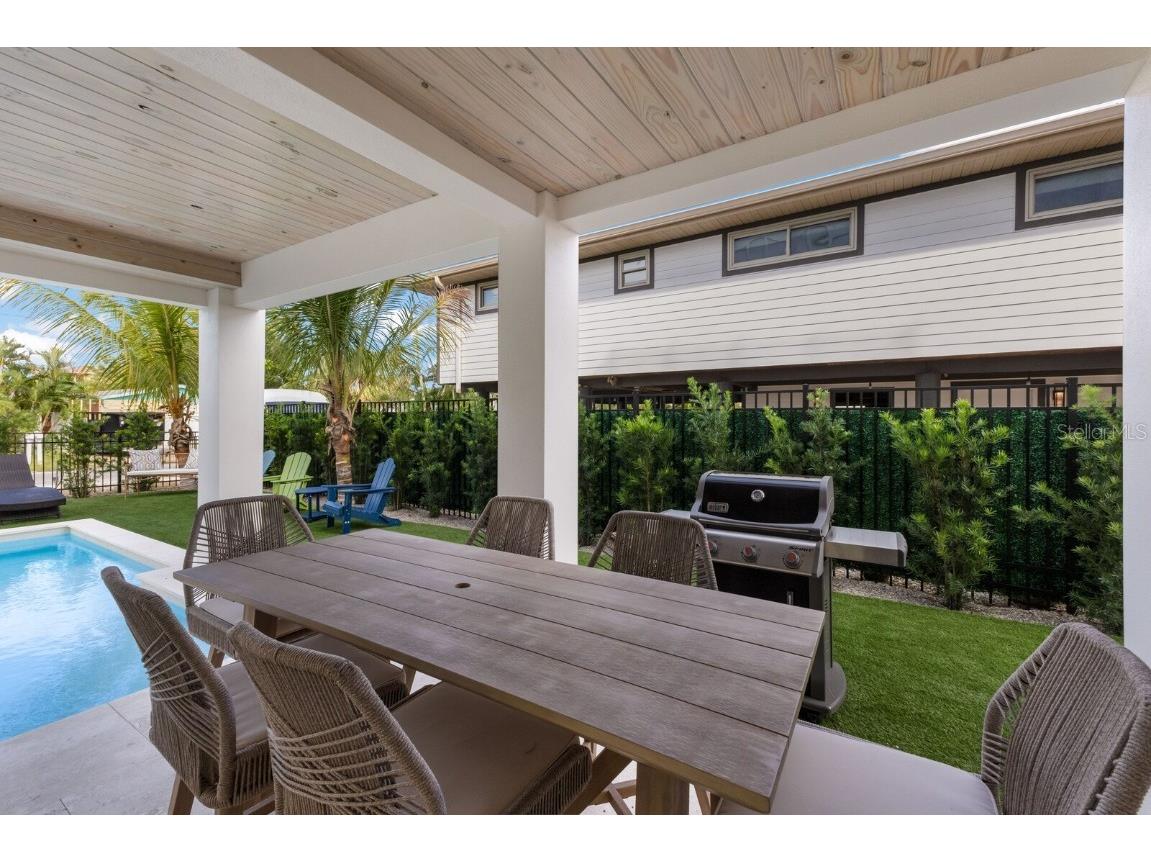 2415 Avenue B Bradenton Beach FL 34217 A4671881 image57