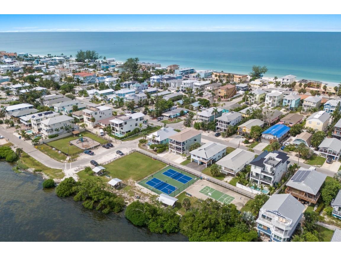 2415 Avenue B Bradenton Beach FL 34217 A4671881 image71