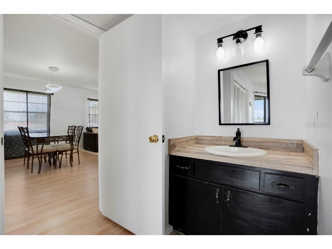 2415 Bayshore Gardens Parkway #8 Bradenton FL 34207 A4668229 image27