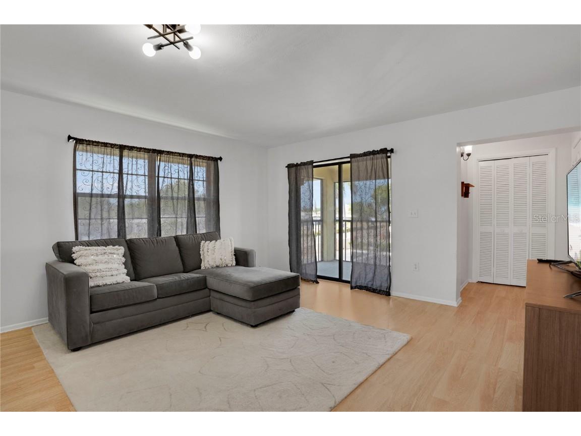 2415 Bayshore Gardens Parkway #8 Bradenton FL 34207 A4668229 image7