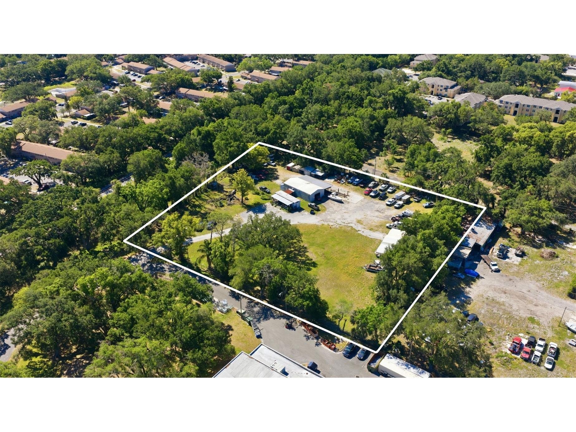 2415 E Sligh Avenue Tampa FL 33610 TB8507624 image1