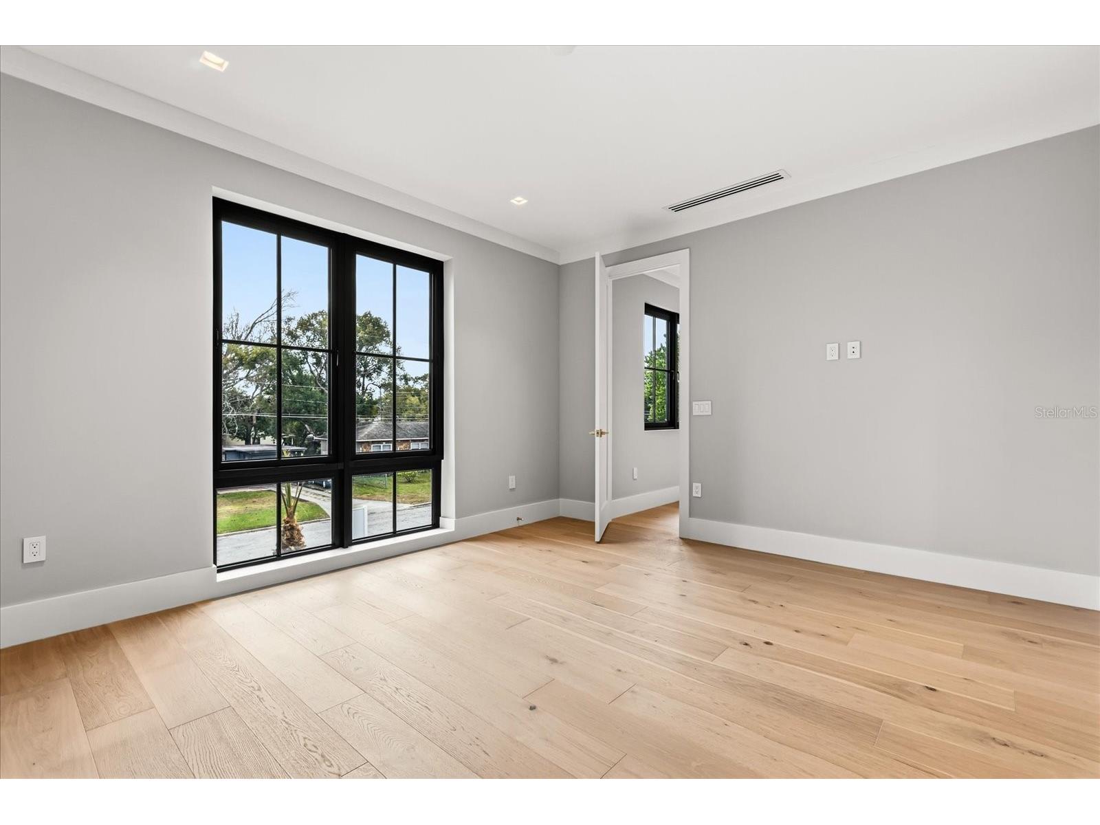 2415 Laura Place Orlando FL 32803 O6386133 image25