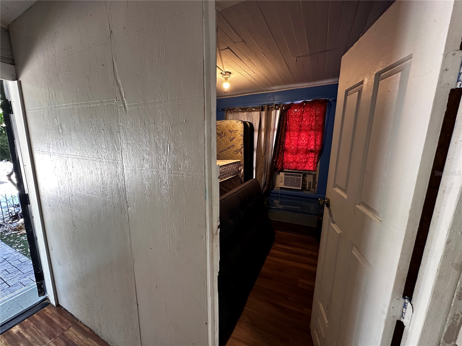 2415 Marconi Street Tampa FL 33605 TB8474757 image4