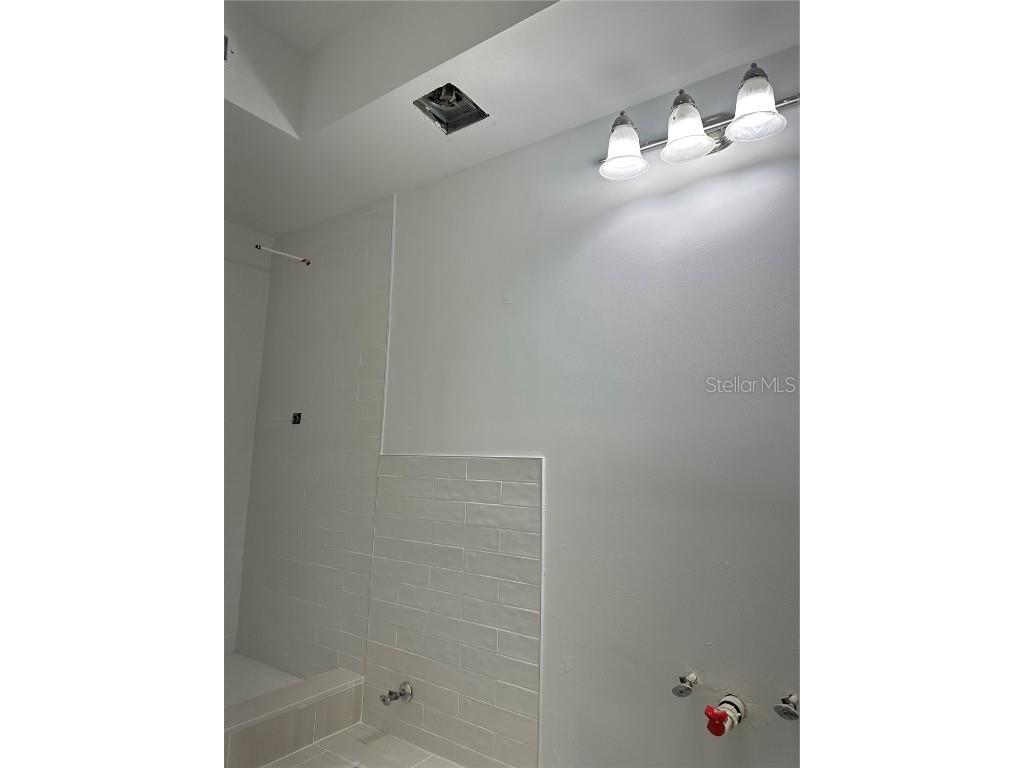 2415 NE 7th Street #2 Ocala FL 34470 OM707247 image24