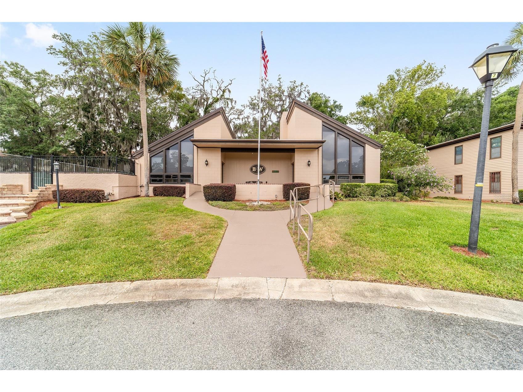 2415 NE 7th Street #8 Ocala FL 34470 OM724487 image37