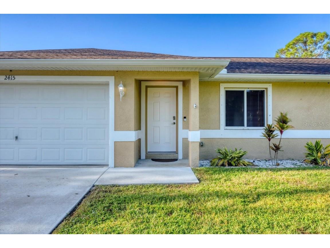 2415 Nowatney Avenue North Port FL 34286 D6144186 image3