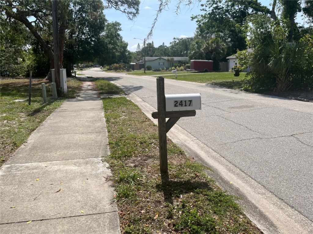 2415 Pelican Drive Sarasota FL 34237 A4650716 image19