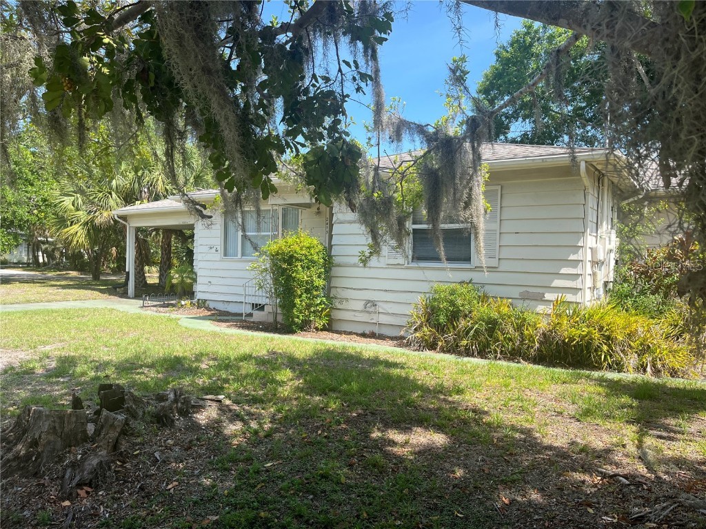 2415 Pelican Drive Sarasota FL 34237 A4650716 image2